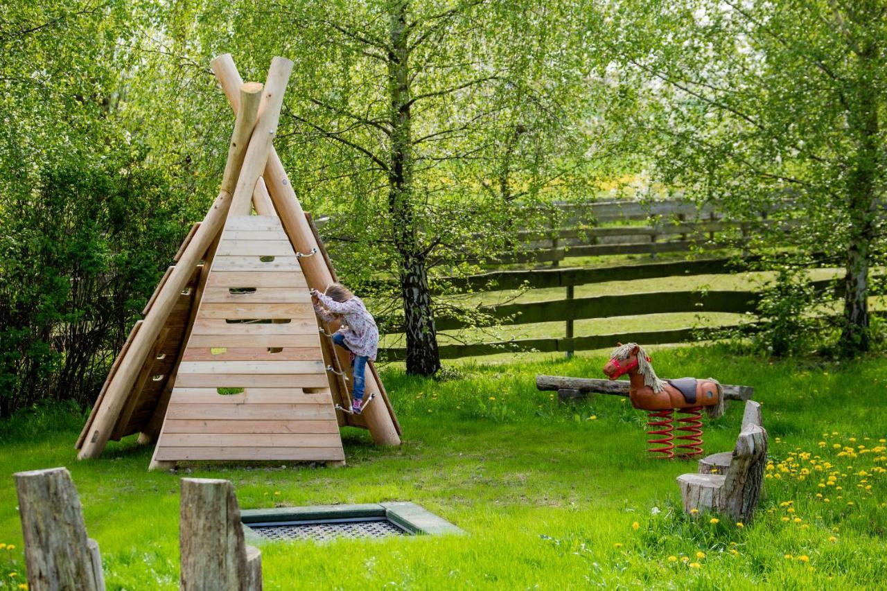 Horse Lake Ranch Neuendorf  المظهر الخارجي الصورة