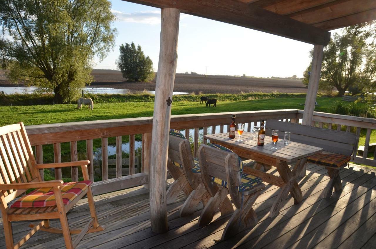 Horse Lake Ranch Neuendorf  المظهر الخارجي الصورة
