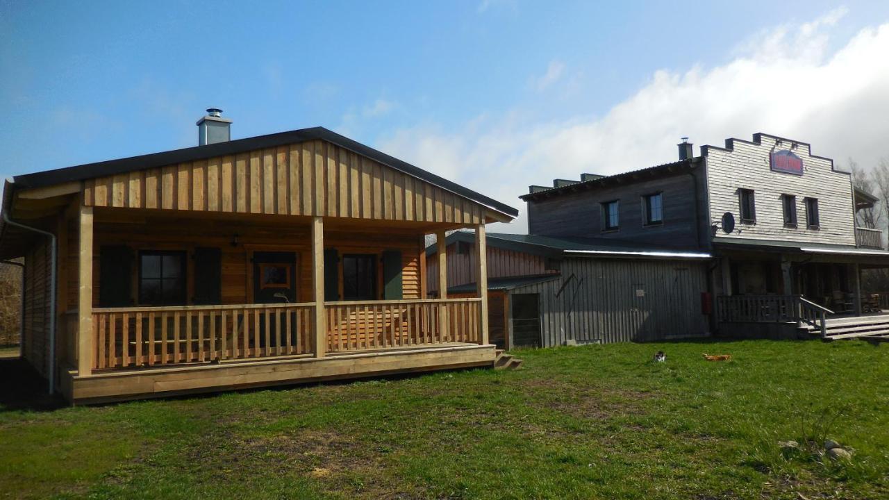 Horse Lake Ranch Neuendorf  المظهر الخارجي الصورة
